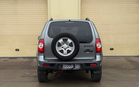 Chevrolet Niva I рестайлинг, 2010 год, 490 000 рублей, 8 фотография