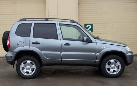 Chevrolet Niva I рестайлинг, 2010 год, 490 000 рублей, 7 фотография