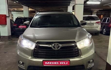 Toyota Highlander III, 2014 год, 2 990 000 рублей, 1 фотография