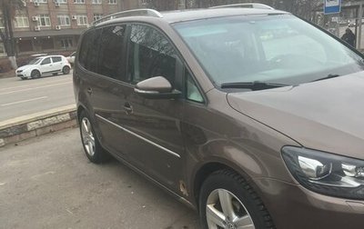 Volkswagen Touran III, 2014 год, 915 000 рублей, 1 фотография