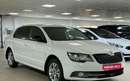 Skoda Superb III рестайлинг, 2013 год, 999 000 рублей, 3 фотография