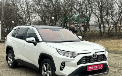 Toyota RAV4, 2021 год, 2 790 000 рублей, 1 фотография