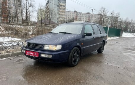 Volkswagen Passat B4, 1995 год, 300 000 рублей, 1 фотография