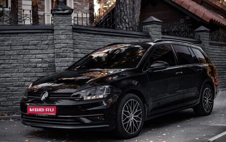 Volkswagen Golf VII, 2018 год, 1 450 000 рублей, 1 фотография