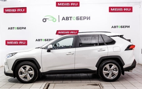 Toyota RAV4, 2020 год, 3 803 000 рублей, 2 фотография