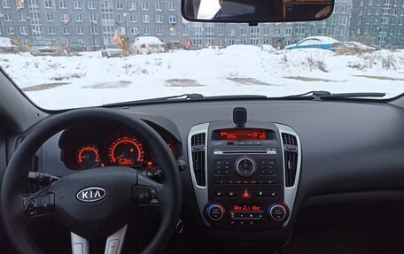 KIA cee'd I рестайлинг, 2011 год, 800 000 рублей, 4 фотография