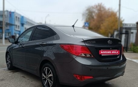 Hyundai Solaris II рестайлинг, 2015 год, 1 090 000 рублей, 8 фотография