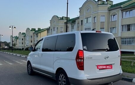 Hyundai H-1 II рестайлинг, 2019 год, 3 500 000 рублей, 4 фотография