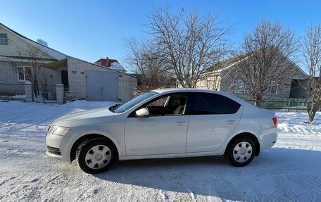 Skoda Octavia, 2018 год, 1 300 000 рублей, 4 фотография