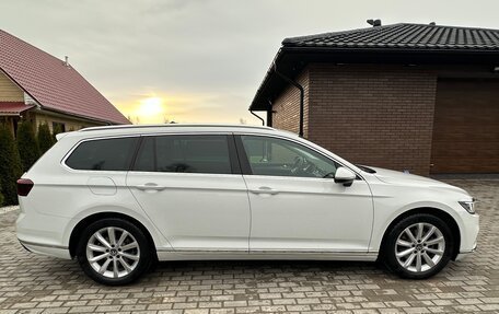 Volkswagen Passat B8 рестайлинг, 2021 год, 3 290 000 рублей, 5 фотография