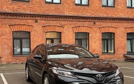 Toyota Camry, 2019 год, 2 560 000 рублей, 4 фотография