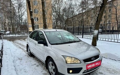 Ford Focus II рестайлинг, 2005 год, 535 000 рублей, 3 фотография