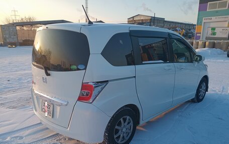 Honda Freed I, 2014 год, 1 380 000 рублей, 4 фотография