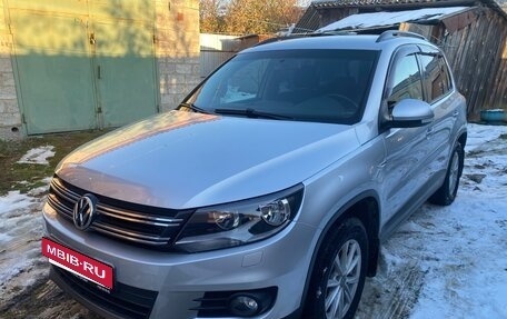 Volkswagen Tiguan I, 2011 год, 1 180 000 рублей, 2 фотография