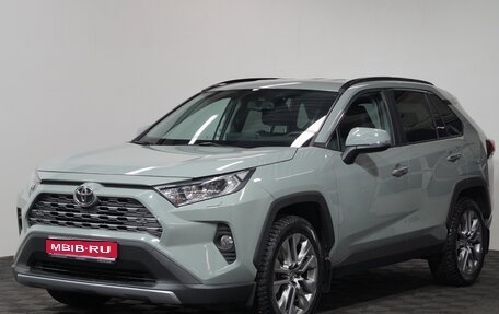 Toyota RAV4, 2019 год, 3 119 000 рублей, 1 фотография