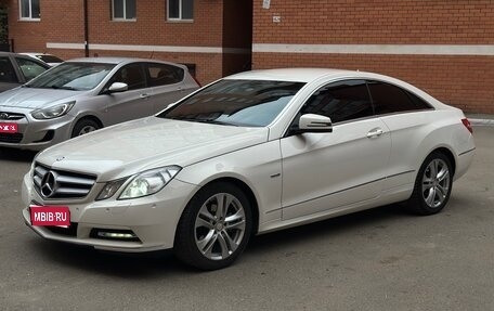 Mercedes-Benz E-Класс, 2011 год, 1 650 000 рублей, 1 фотография