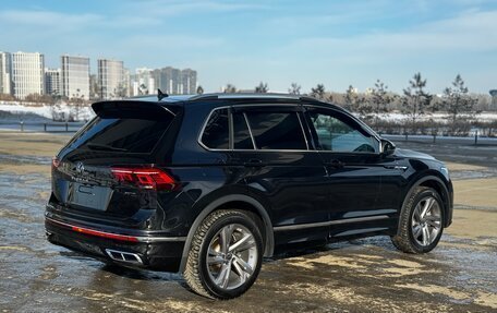 Volkswagen Tiguan II, 2021 год, 3 880 000 рублей, 4 фотография