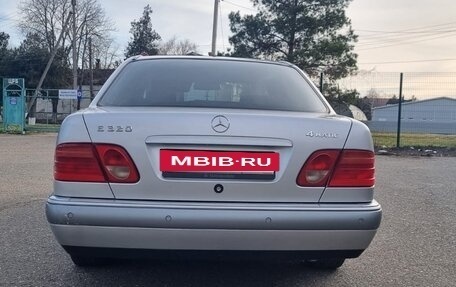 Mercedes-Benz E-Класс, 1999 год, 1 080 000 рублей, 3 фотография