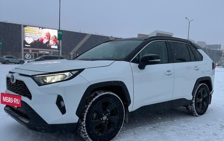 Toyota RAV4, 2021 год, 3 570 000 рублей, 4 фотография