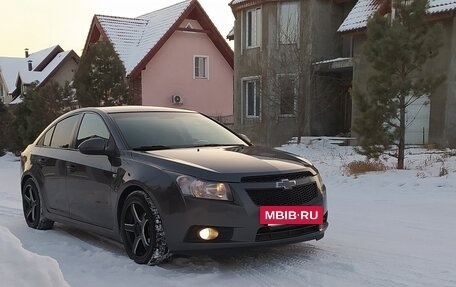 Chevrolet Cruze II, 2010 год, 820 000 рублей, 2 фотография