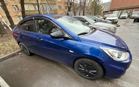 Hyundai Solaris II рестайлинг, 2012 год, 840 000 рублей, 4 фотография