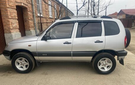 Chevrolet Niva I рестайлинг, 2003 год, 455 000 рублей, 5 фотография