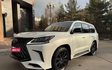 Lexus LX III, 2017 год, 8 399 000 рублей, 4 фотография