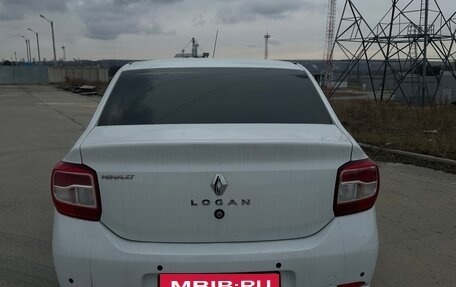 Renault Logan II, 2015 год, 900 000 рублей, 4 фотография