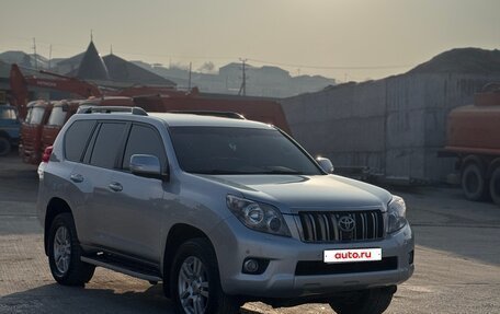 Toyota Land Cruiser Prado 150 рестайлинг 2, 2013 год, 3 300 000 рублей, 3 фотография