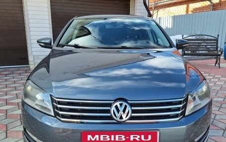 Volkswagen Passat B7, 2011 год, 915 000 рублей, 3 фотография