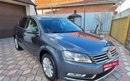 Volkswagen Passat B7, 2011 год, 915 000 рублей, 5 фотография