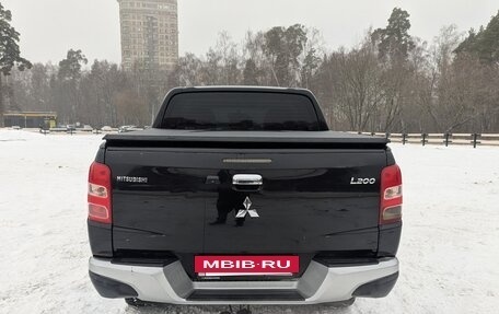 Mitsubishi L200 IV рестайлинг, 2018 год, 2 250 000 рублей, 10 фотография