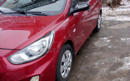 Hyundai Solaris II рестайлинг, 2011 год, 667 000 рублей, 4 фотография