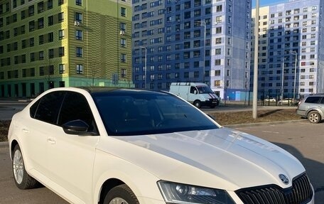 Skoda Superb III рестайлинг, 2017 год, 2 530 000 рублей, 3 фотография