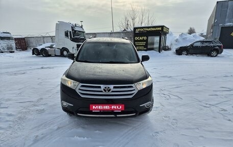 Toyota Highlander III, 2012 год, 2 350 000 рублей, 3 фотография