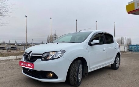 Renault Sandero II рестайлинг, 2017 год, 890 000 рублей, 5 фотография