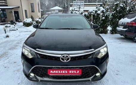 Toyota Camry, 2017 год, 2 499 000 рублей, 2 фотография