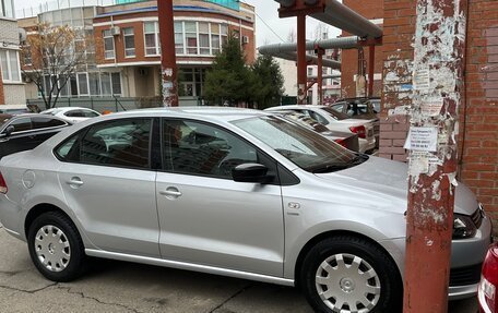 Volkswagen Polo VI (EU Market), 2013 год, 1 300 000 рублей, 2 фотография