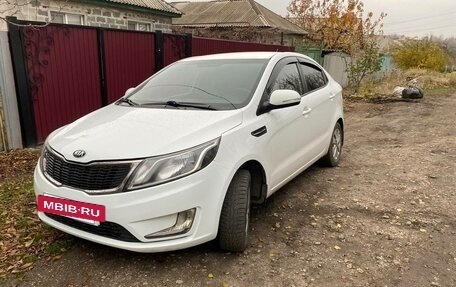 KIA Rio III рестайлинг, 2014 год, 1 000 000 рублей, 2 фотография