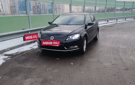 Volkswagen Passat B7, 2011 год, 980 000 рублей, 3 фотография