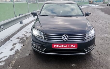 Volkswagen Passat B7, 2011 год, 980 000 рублей, 2 фотография