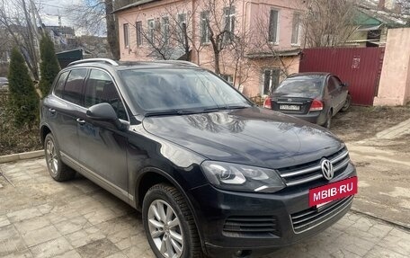 Volkswagen Touareg III, 2013 год, 2 350 000 рублей, 3 фотография