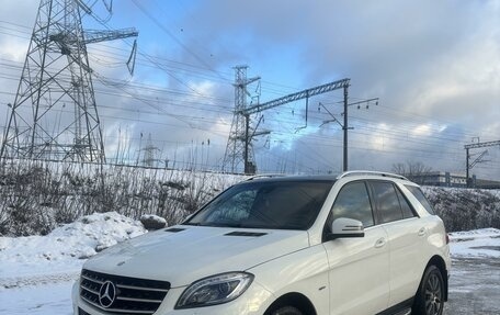 Mercedes-Benz M-Класс, 2012 год, 2 900 000 рублей, 1 фотография