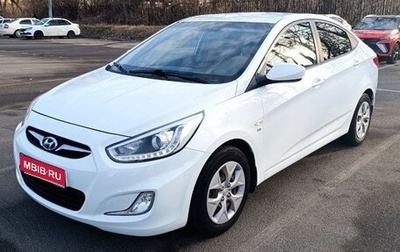 Hyundai Solaris II рестайлинг, 2013 год, 1 050 000 рублей, 1 фотография