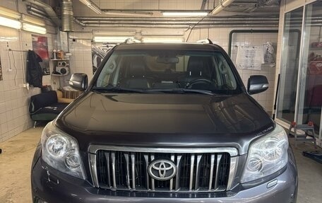 Toyota Land Cruiser Prado 150 рестайлинг 2, 2012 год, 3 100 000 рублей, 1 фотография