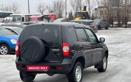 Chevrolet Niva I рестайлинг, 2017 год, 650 000 рублей, 3 фотография