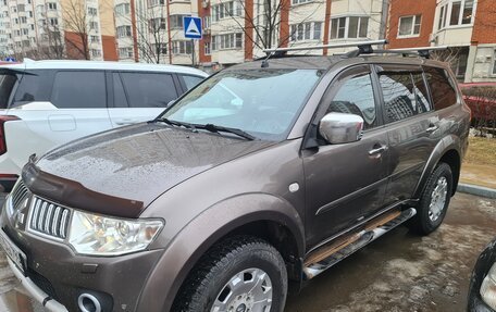 Mitsubishi Pajero Sport II рестайлинг, 2012 год, 1 400 000 рублей, 2 фотография