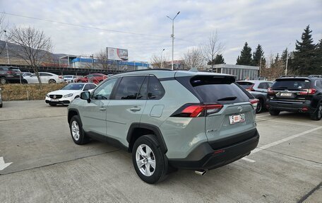 Toyota RAV4, 2020 год, 3 680 000 рублей, 2 фотография