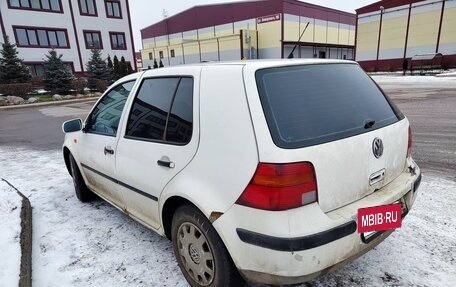 Volkswagen Golf IV, 1998 год, 320 000 рублей, 2 фотография