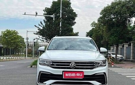 Volkswagen Tiguan II, 2022 год, 3 310 000 рублей, 3 фотография